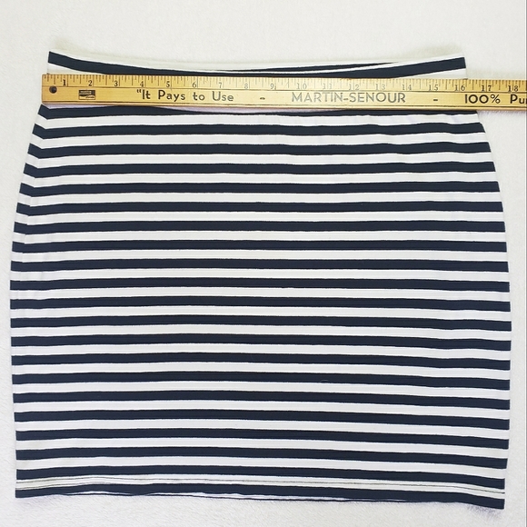 Divided, H&M Basic, Stretchy Bodycon Striped Mini Skirt, Large, Black & White - Picture 9 of 12